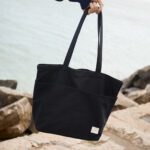 UTILITY TOTE / NEGRA - Imagen 4