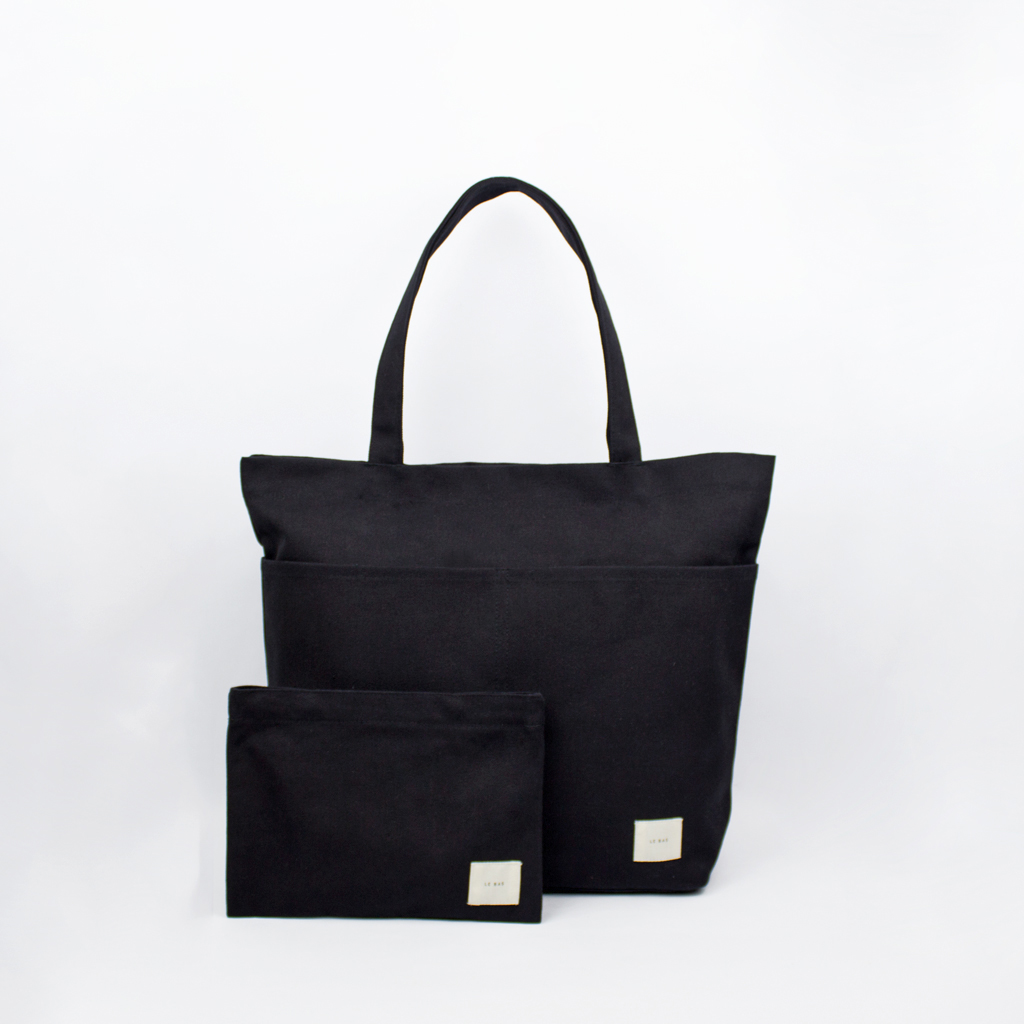 Utility Tote Black Front Pouch2 1024px UTILITY TOTE / NEGRA - Imagen 1